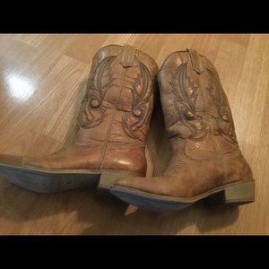 Coconuts Womens Gaucho Cowboy Boots.